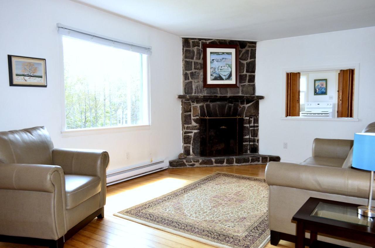 Still Point Lodge Deep Brook Extérieur photo